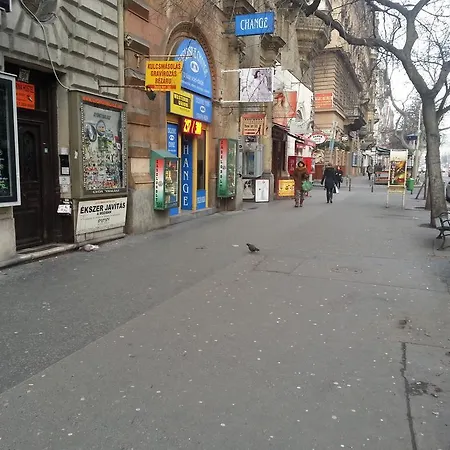 Caterina Private And * Budapest