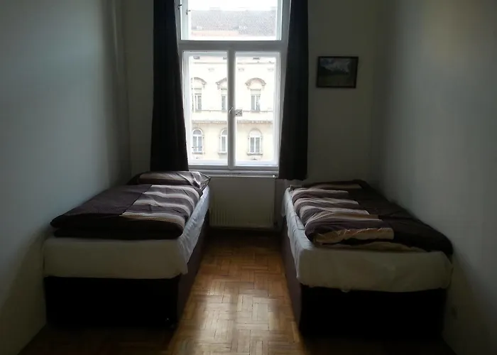 Caterina Private And Ostello *