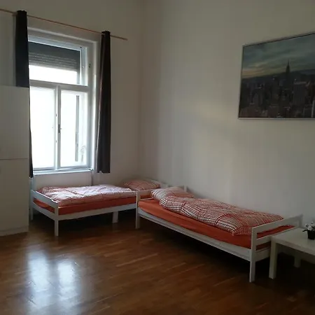 Caterina Private And Hostel *
